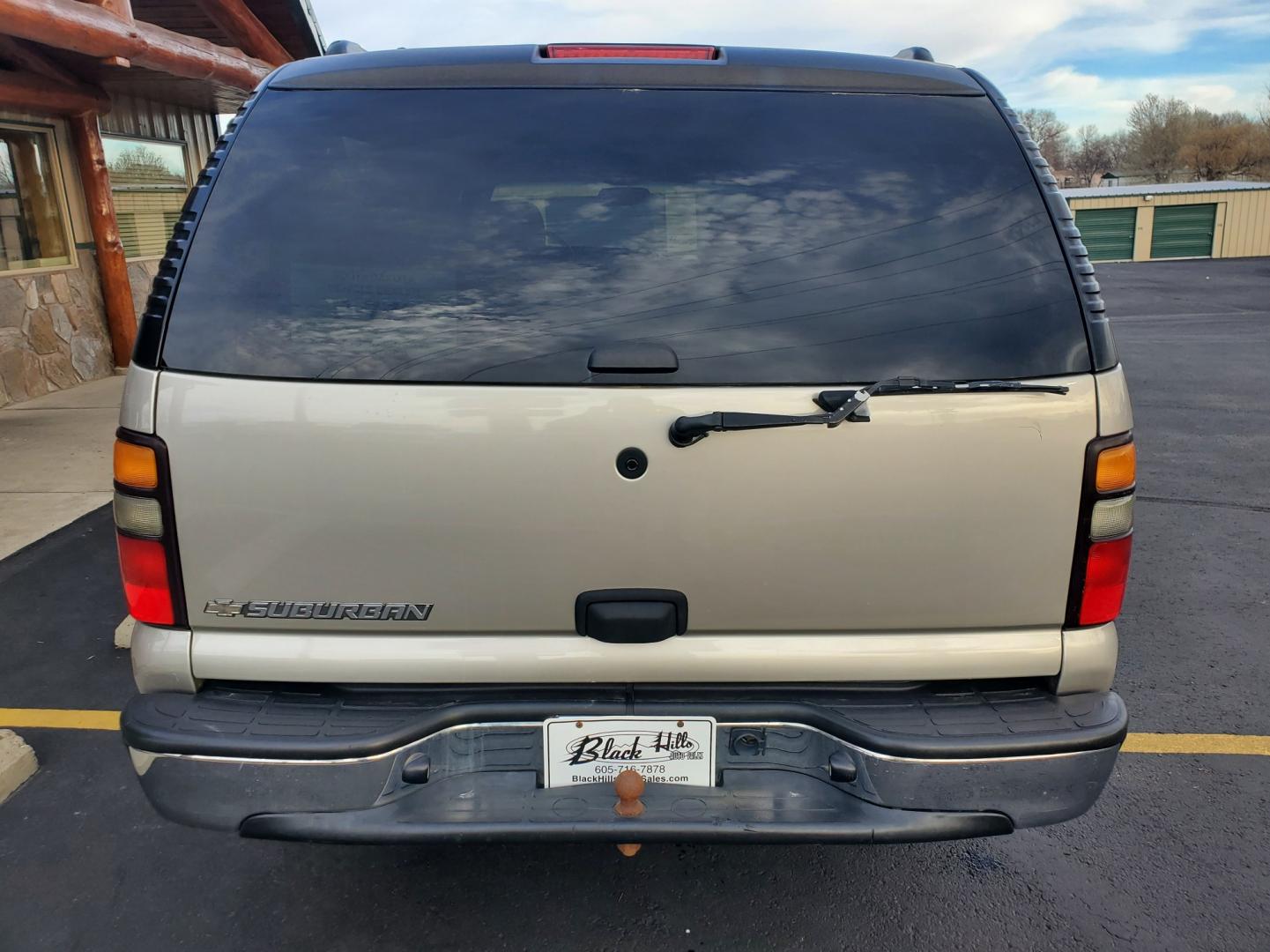 2006 Pewter Chevrolet Suburban LS (3GNFK16ZX6G) with an 5.3L V8 Vortec SFI Flex Fuel engine, 4-Speed Automatic transmission, located at 1600 E Hwy 44, Rapid City, SD, 57703, (605) 716-7878, 44.070232, -103.171410 - Photo#6